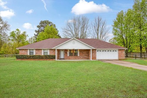 306 Se 4th St, Antlers, OK, 74523-4042 | Card Image