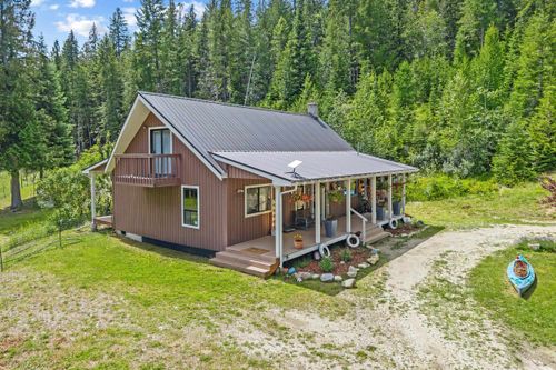 421 Pickett Rd, Ione, WA, 99139 | Card Image