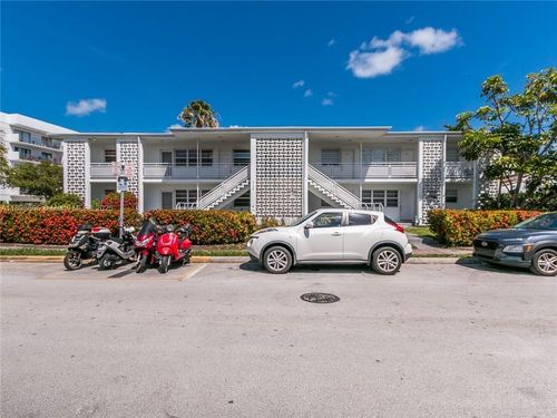 apt-6-2195 Bay Dr, Miami Beach, FL, 33141-3434 | Card Image