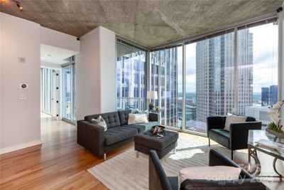 3207 - 210 Church Street, Condo with 2 bedrooms, 2 bathrooms and null parking in Charlotte NC | Image 2