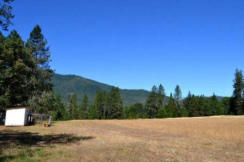1100 Southside Rd, Grants Pass, OR, 97527-8923 | Card Image