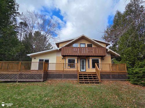 4041 W Cedar Lake Rd, Greenbush, MI, 48738-9613 | Card Image