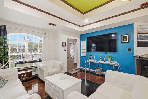 2900 Fitzhugh Ave, Fort Worth, TX, 76105-3929 | Card Image