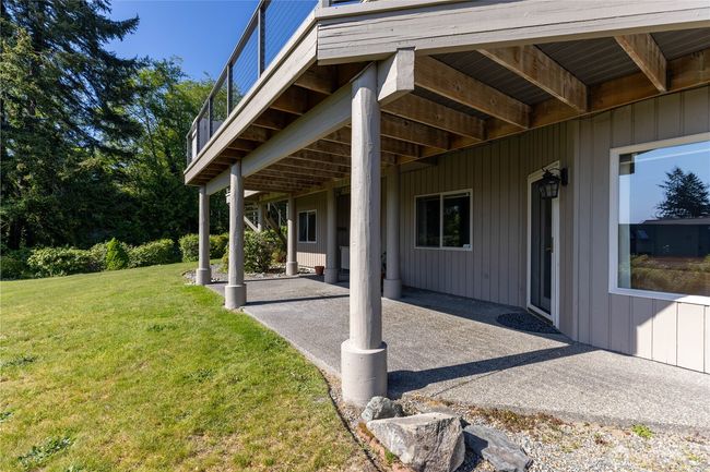 Lower patio with access from the Family room | Image 8