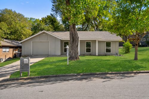 3103 Matador Dr, Austin, TX, 78741-7060 | Card Image