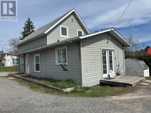 23 Whelan St, Westport, ON, K0G1X0 | Card Image
