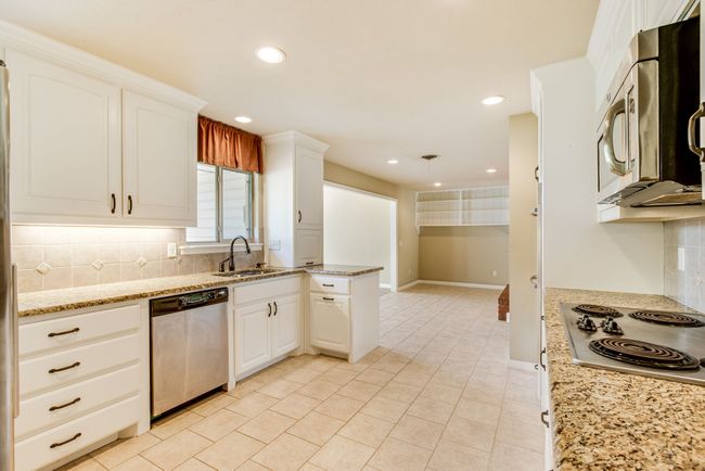1822 Silverside Dr, House other with 3 bedrooms, 2 bathrooms and null parking in Grapevine TX | Image 19