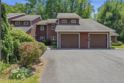 142 Ledge Rd, Kingston, NY, 12401-1621 | Card Image