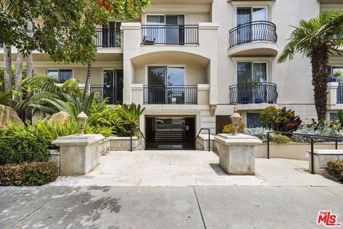 105-1450 Beverly Ct, Los Angeles, CA, 90049-2933 | Card Image