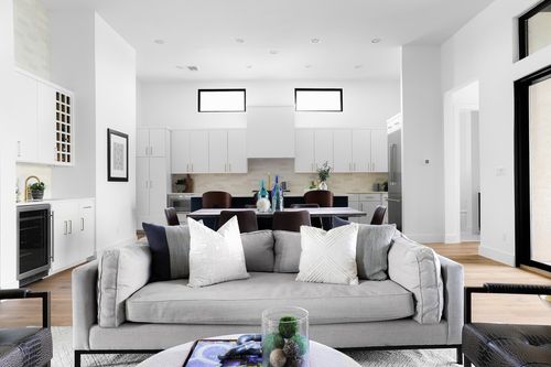 2317 Kahala Sunset Dr, Spicewood, TX, 78669-3292 | Card Image