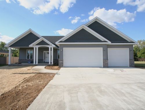 614 Brendalyn Dr, Mackinaw, IL, 61755-7602 | Card Image