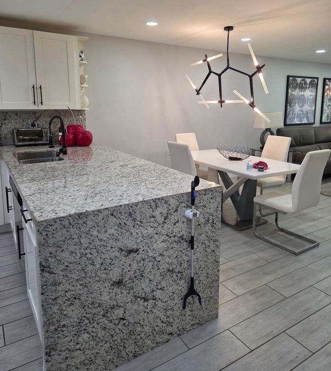 APT-45E - 21404 Cypress Hammock Dr, Condo with 2 bedrooms, 2 bathrooms and null parking in Boca Raton FL | Image 5