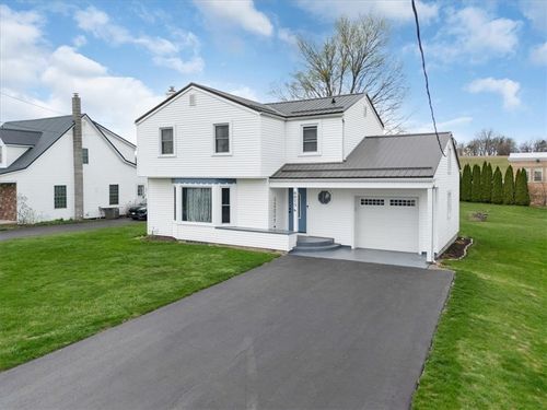 6075 Highland Ave, Williamson, NY, 14589-9731 | Card Image