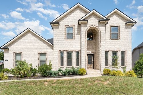 308 Young Ln, Pleasant View, TN, 37146-2401 | Card Image