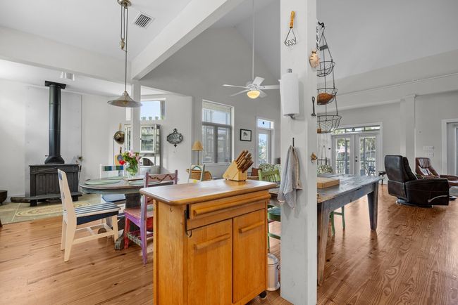 293 Se 221st St, House other with 2 bedrooms, 2 bathrooms and null parking in Suwannee FL | Image 16