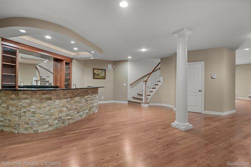 5010 Forest Valley Dr, Clarkston, MI, 48348-3490 | Card Image