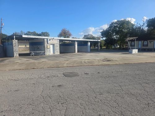 2219 Canal St, Port Arthur, TX, 77640-1860 | Card Image