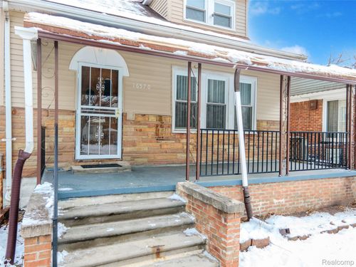 16570 Inverness St, Detroit, MI, 48221-3109 | Card Image