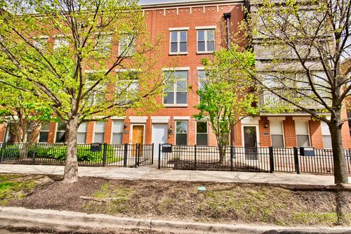350 E Eastgate Place, Chicago, IL, 60616 | Card Image