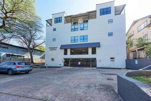 apt-104-2409 Leon St, Austin, TX, 78705-4657 | Card Image