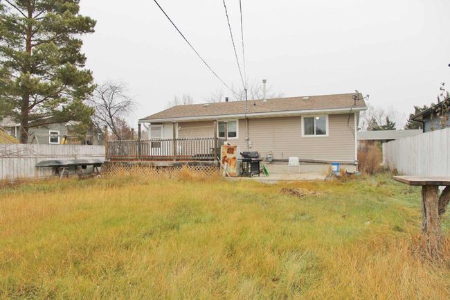 104 4 Th St E, House other with 4 bedrooms, 2 bathrooms and 2 parking in Lashburn SK | Image 18