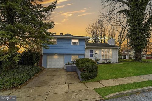 601 S Elmwood Ave, GLENOLDEN, PA, 19036-2324 | Card Image