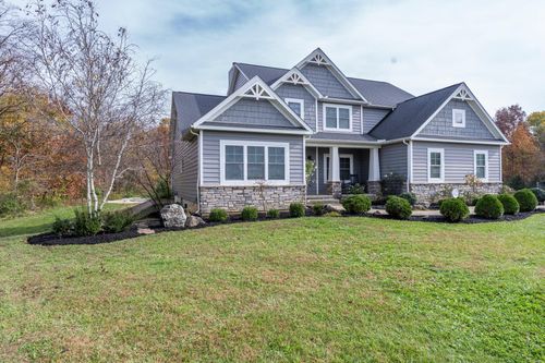 9161 Blackrabbit Rd, Leesburg, OH, 45135-9145 | Card Image
