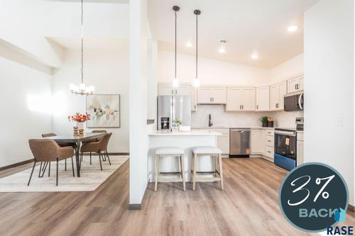 2300 E Jetty Pl Place, Sioux Falls, SD, 57108 | Card Image