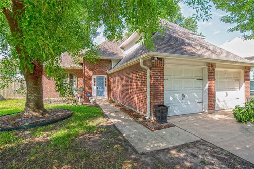 10131 Wayward Wind Ln, Houston, TX, 77064-5448 | Card Image