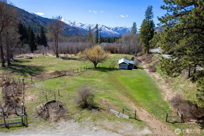 Excellent producing well and power on property | Image 6