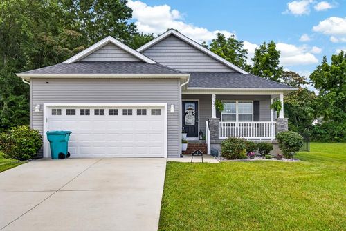 3 Patrick Dr, Crossville, TN, 38555-2981 | Card Image
