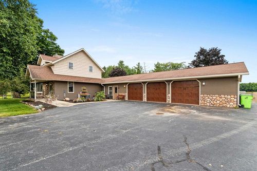 621 Green Bay Avenue, Oconto Falls, WI, 54154 | Card Image