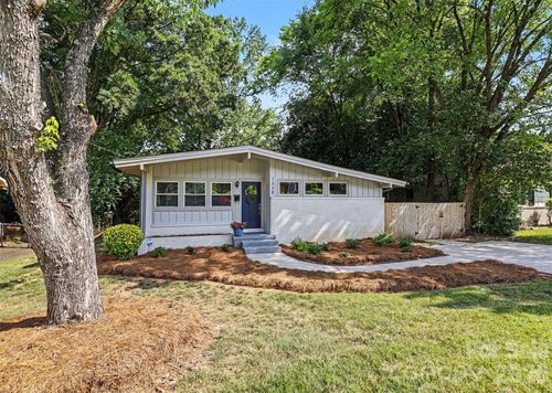 1338 Edgewater Dr, Charlotte, NC, 28210-5201 | Card Image