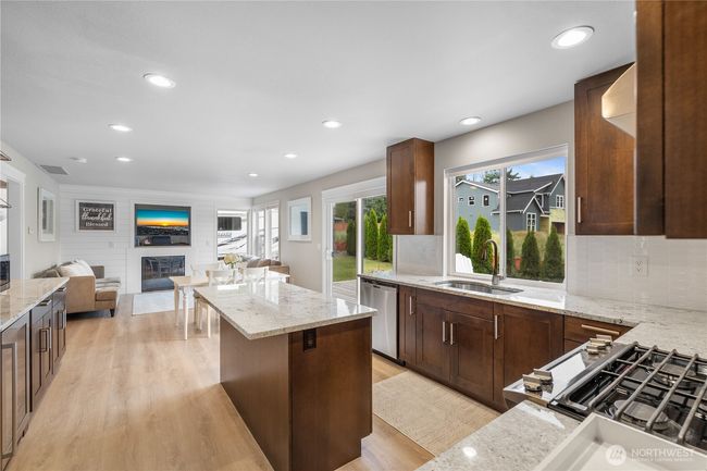 21206 9 Th Ave Se, House other with 4 bedrooms, 3 bathrooms and 3 parking in Bothell WA | Image 12