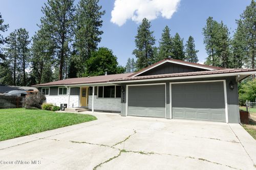 4075 E Evergreen Dr, Post Falls, ID, 83854-9846 | Card Image