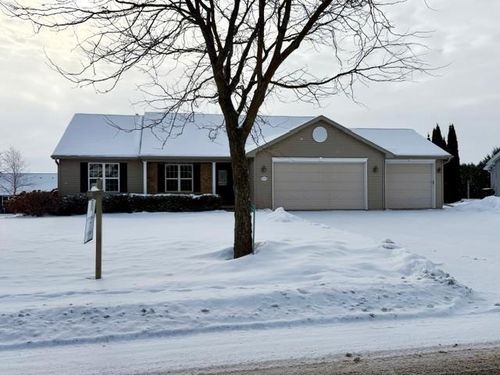W7041 Glen Valley Drive, Greenville, WI, 54942 | Card Image