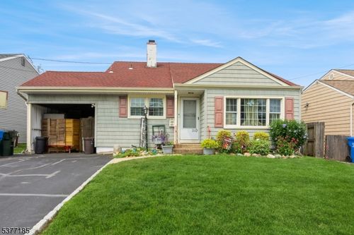 49 Cleveland Ave, Colonia, NJ, 07067-2313 | Card Image