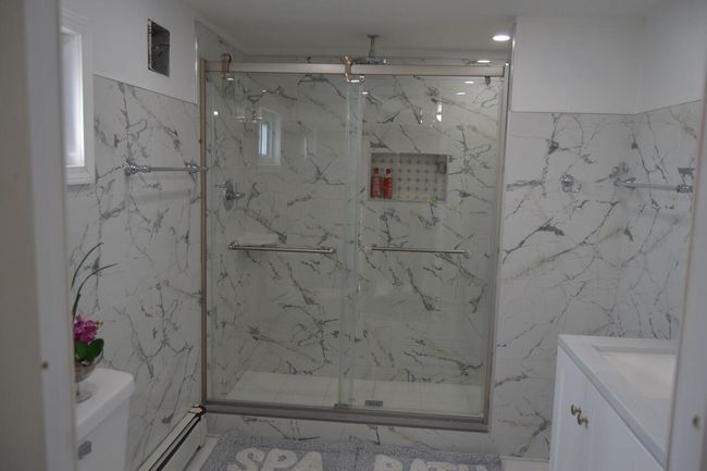 Main Bath | Image 20