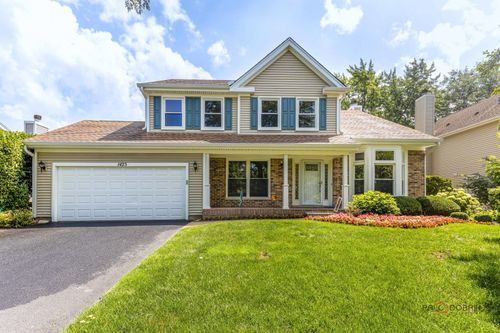 1425 Winston Dr, Buffalo Grove, IL, 60089-6834 | Card Image