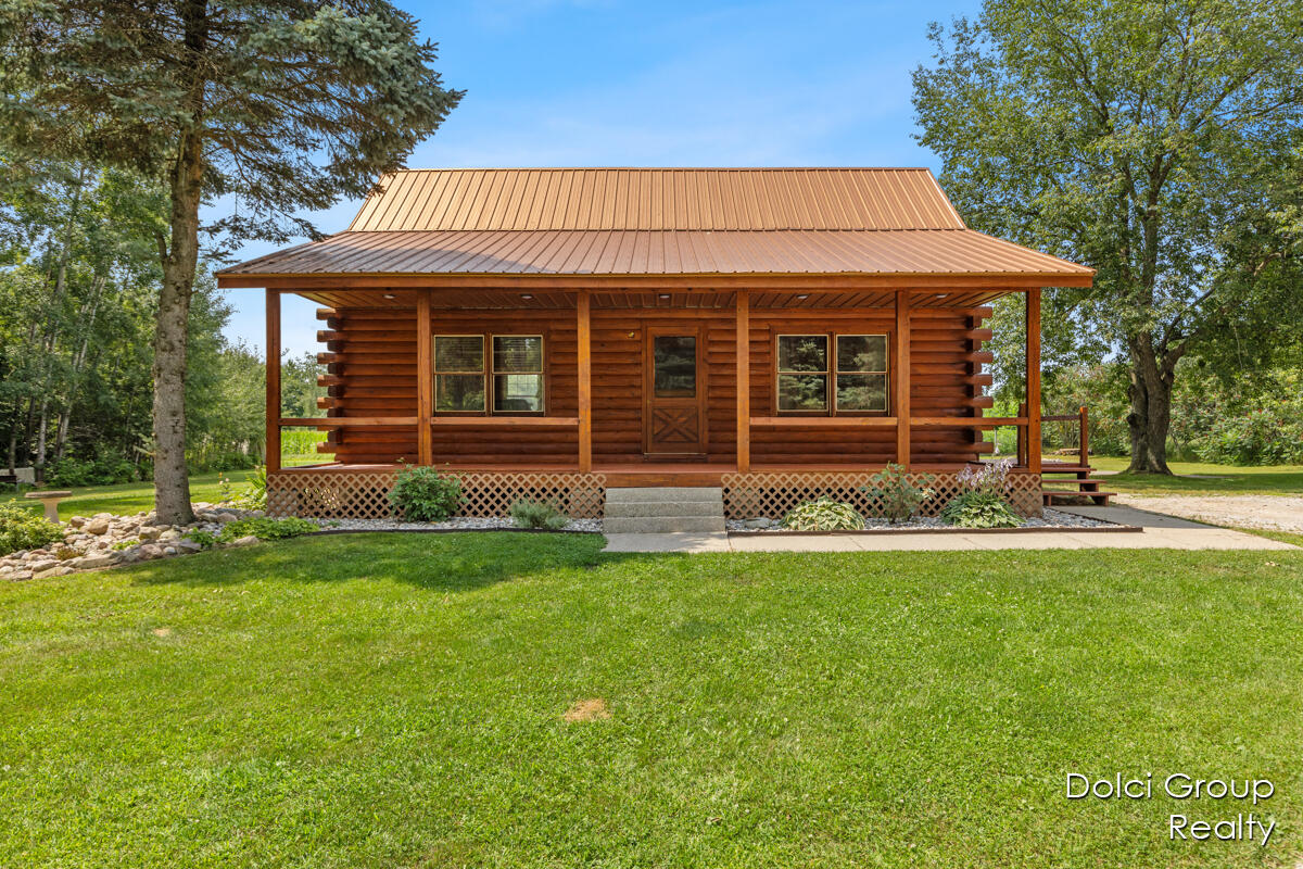 170th Ave, Stanwood, MI 49346