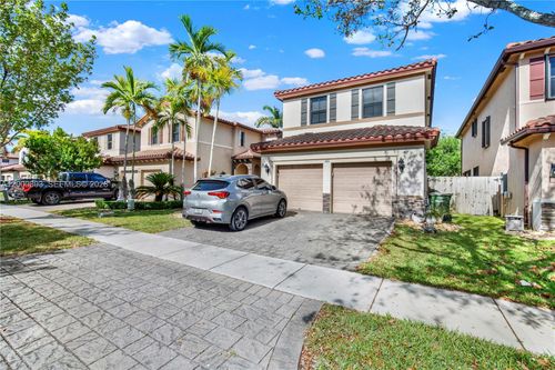 560 Se 33rd Ter, Homestead, FL, 33033-5955 | Card Image