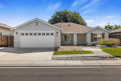 1904 St Peters Street, Modesto, CA, 95355 | Card Image