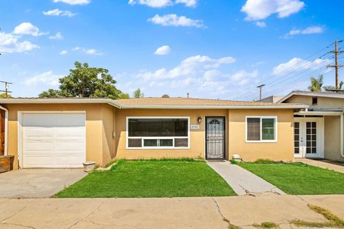 8908 Lamar St, Spring Valley, CA, 91977-2625 | Card Image