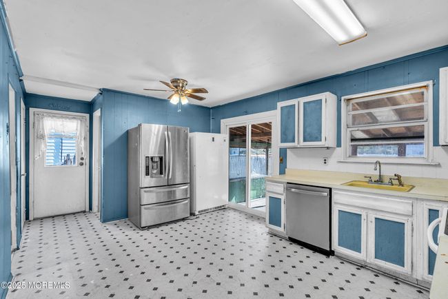 808 Laurel St, House other with 3 bedrooms, 2 bathrooms and null parking in Lakehurst NJ | Image 5