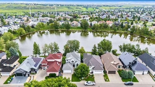 66 Hidden Cir Nw, Calgary, AB, T3A5G9 | Card Image