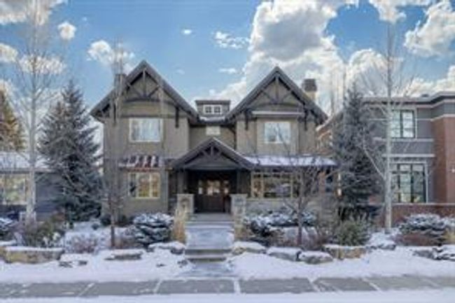 4222 5 St Sw, House detached with 5 bedrooms, 4 bathrooms and 2 parking in Calgary AB | Image 1