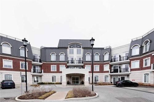 301-2300 Upper Middle Rd W, Oakville, ON, L6M0T4 | Card Image