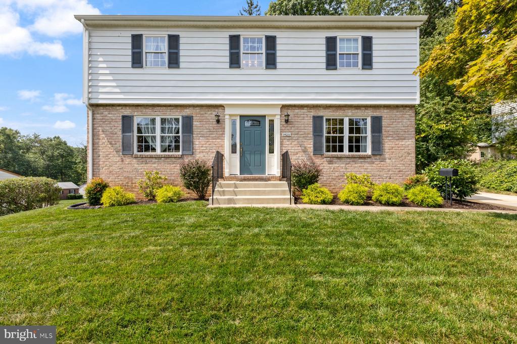 Pleasant Valley Dr, Catonsville, MD 21228