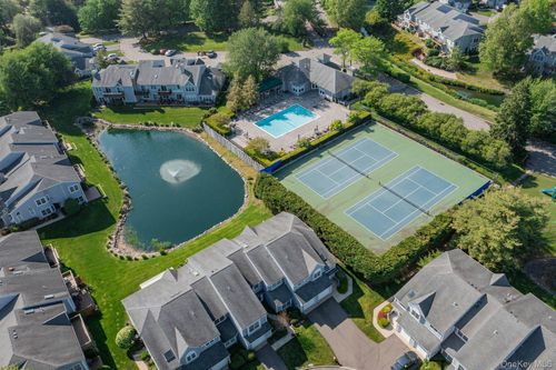 30 Lakebridge Drive S, Smithtown, NY, 11754 | Card Image