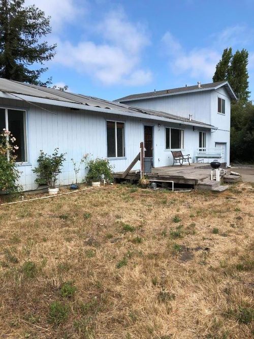 101 Cunningham Way, Watsonville, CA, 95076-1201 | Card Image